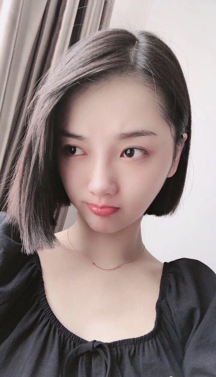 2021年1月20短发酷酷的舞蹈老师